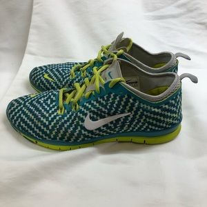 Nike free trainer fit 4